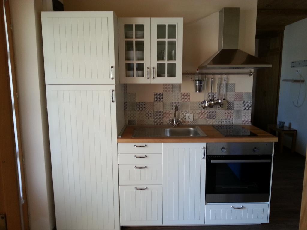Apartamento Dvori Svetog Mihaela Šibenik Habitación foto