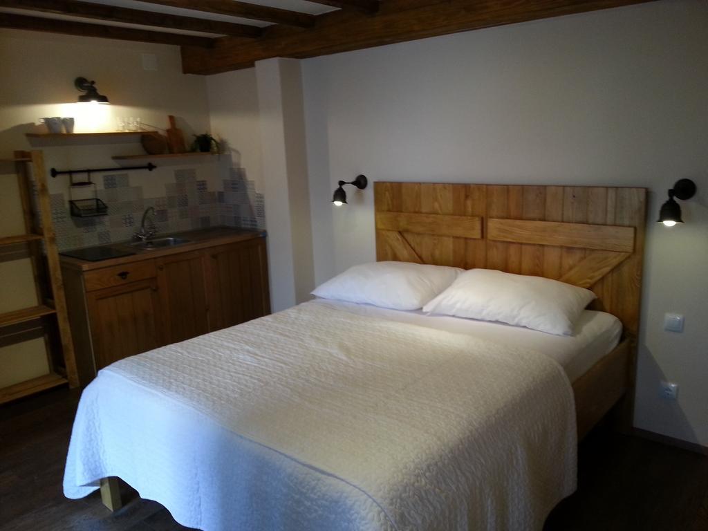 Apartamento Dvori Svetog Mihaela Šibenik Habitación foto