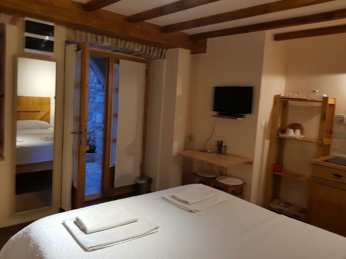 Apartamento Dvori Svetog Mihaela Šibenik Exterior foto