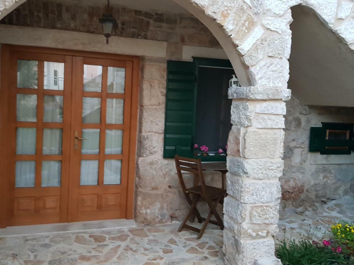 Apartamento Dvori Svetog Mihaela Šibenik Exterior foto